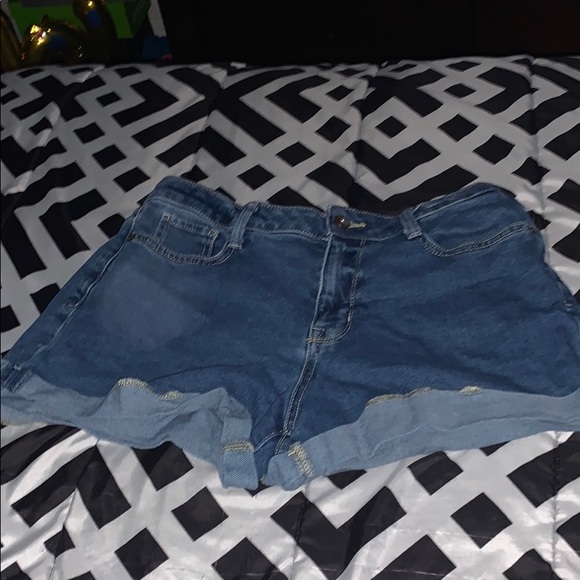 Denim shorts - Picture 1 of 1